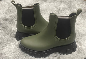 Women's Olive Lug Sole Rain Boots
