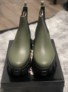 Women's Olive Lug Sole Rain Boots